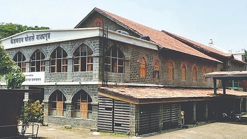अखेर रंगकर्मींच्या आंदोलनाला यश ; केशवराव भोसले नाट्यगृहाचे खासगीकरण होणार नाही; कोल्हापूर महापालिका नरमली